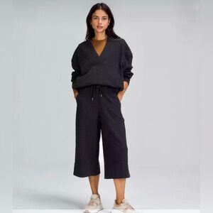 Lululemon Rippled Wide-Leg Super-High-Rise Crop Pant - Black - 12 Textured